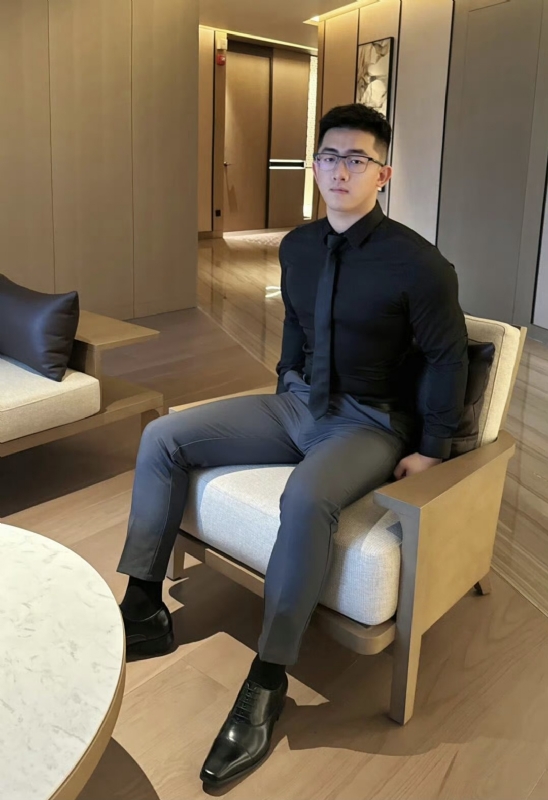 李寒外改英文可家的第一张照片--成都相亲服务中心