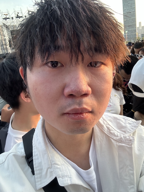 会修电脑的小杨的第一张照片--成都相亲服务中心