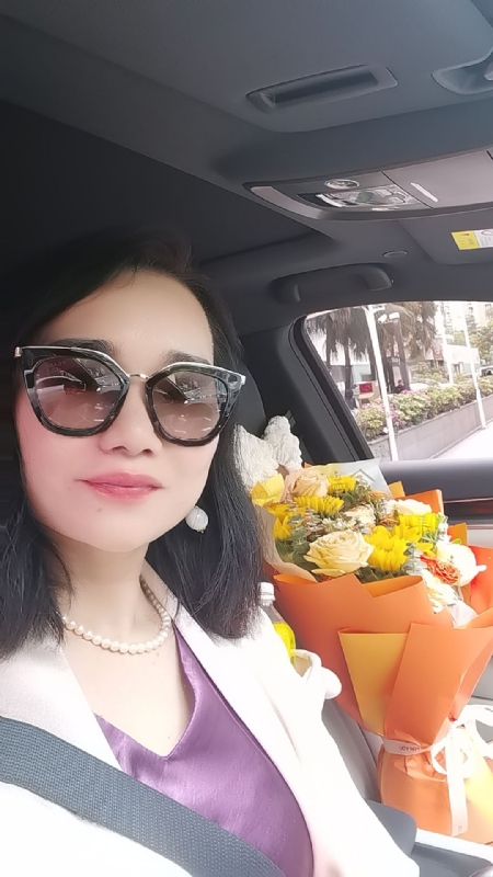 Apple的第一张照片--成都相亲服务中心