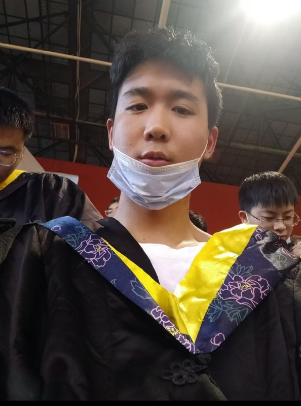 落落大方的第一张照片--成都相亲服务中心