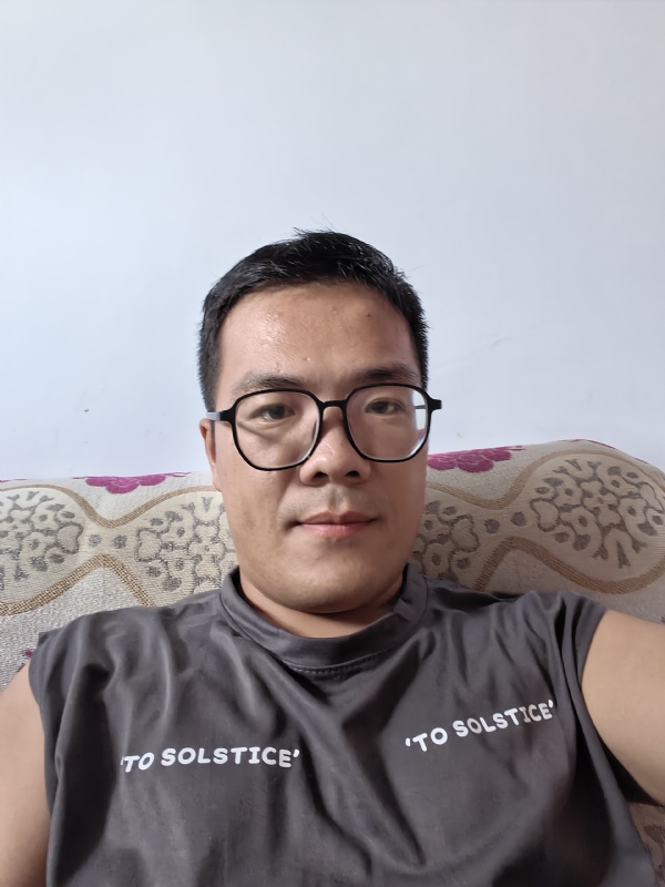 卫TF的第二张照片--成都相亲服务中心