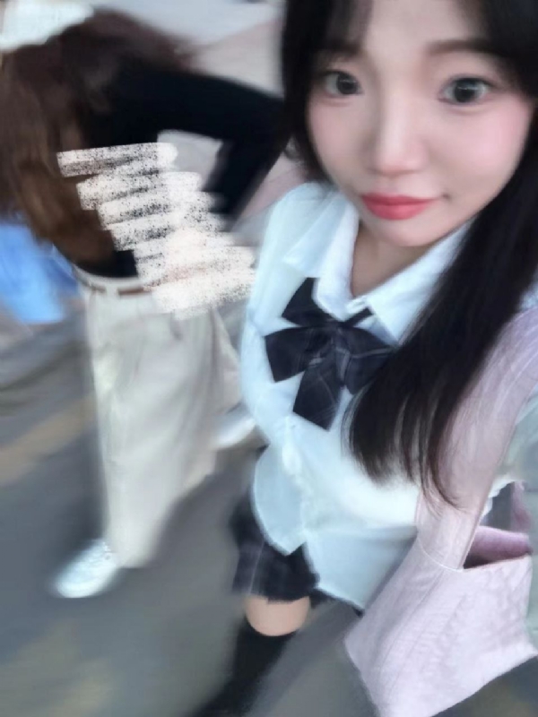 台灣小姐伊洛的第一张照片--成都相亲服务中心