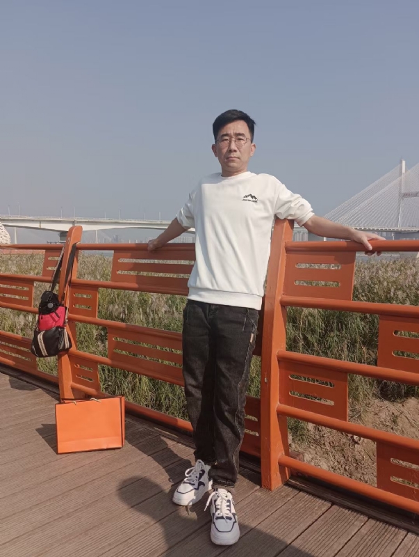 黑白的第一张照片--成都相亲服务中心