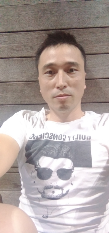 笑看一切的第一张照片--成都相亲服务中心