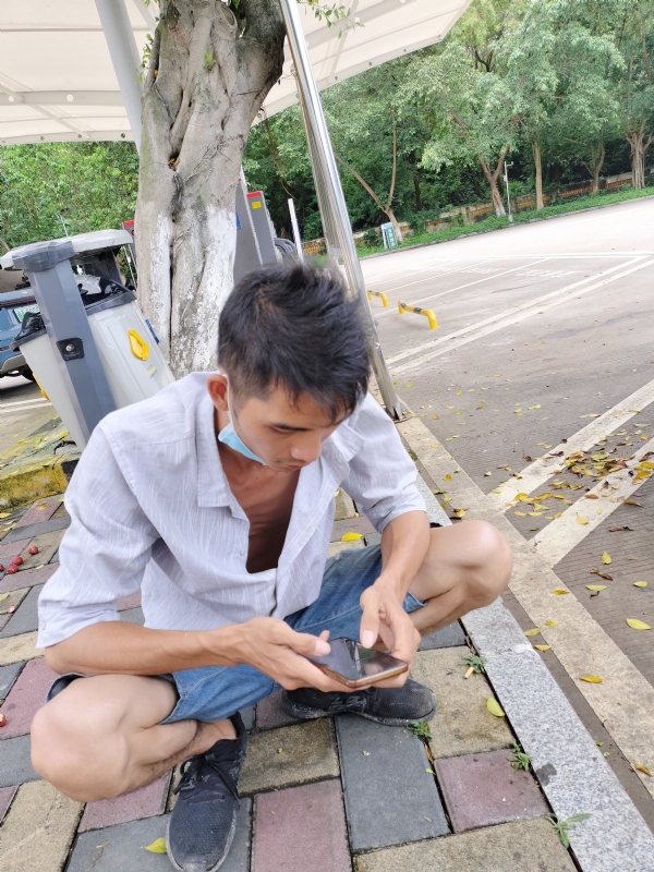 太累了的第一张照片--成都相亲服务中心