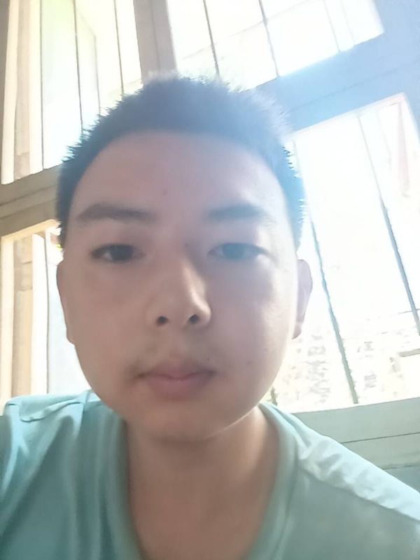 小黄的第二张照片--成都相亲服务中心