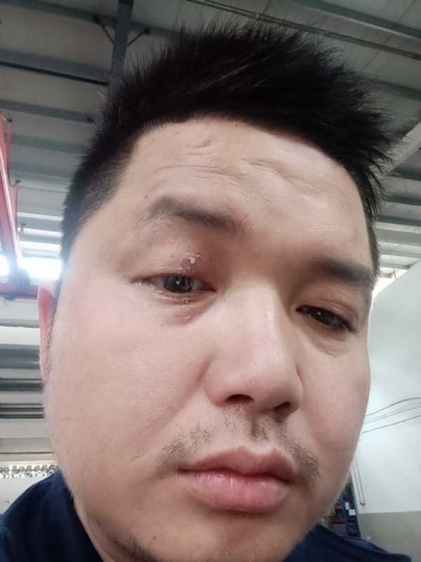 彬彬的第一张照片--成都相亲服务中心
