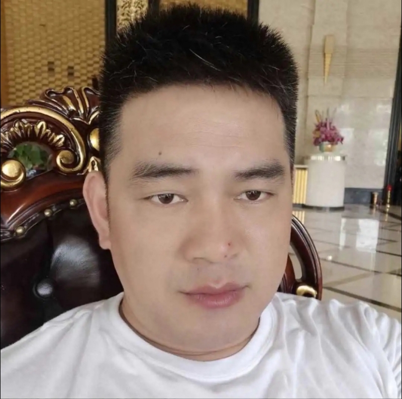 随风的第一张照片--成都相亲服务中心