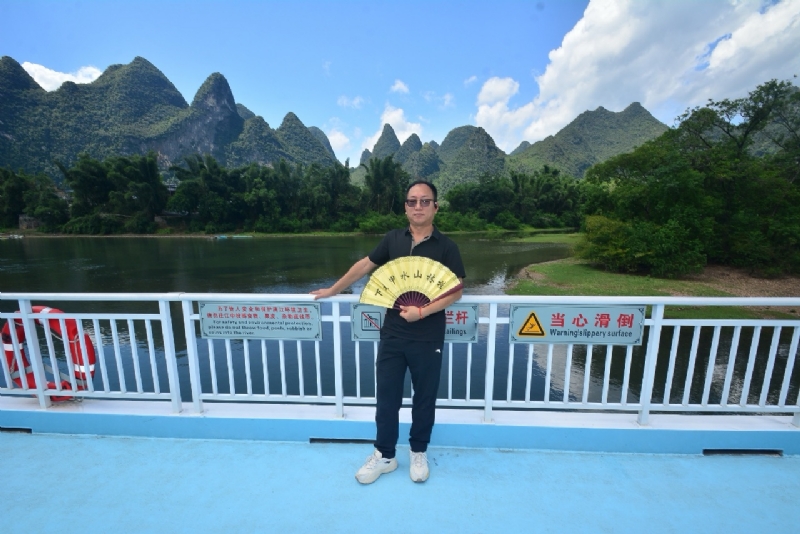 沙漠海的第四张照片--成都相亲服务中心