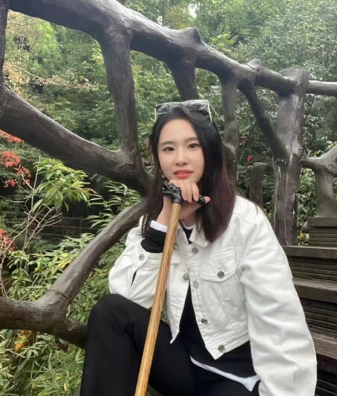琪琪的第一张照片--成都相亲服务中心