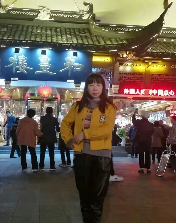 君倩的第三张照片--成都相亲服务中心