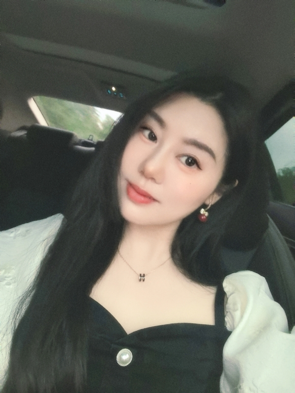 潇潇暮雨的第一张照片--成都相亲服务中心