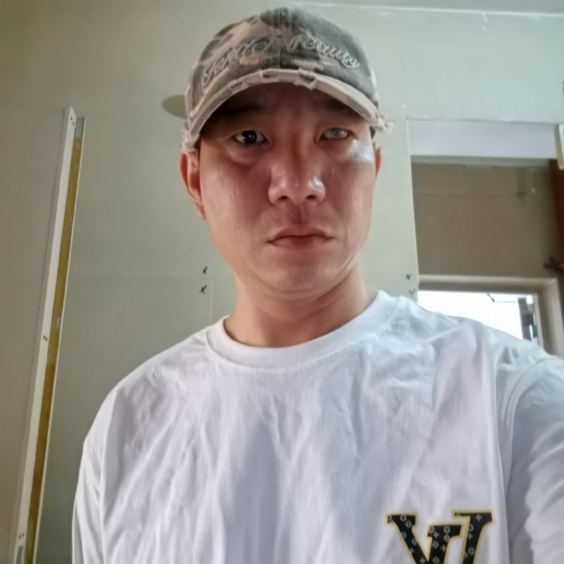 小心做人的第一张照片--成都相亲服务中心