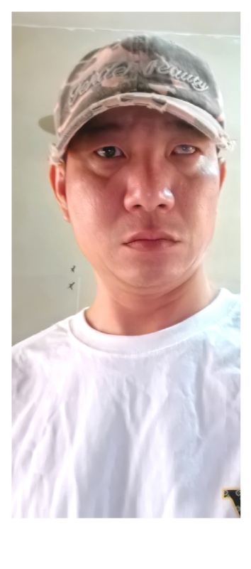 小心做人的第三张照片--成都相亲服务中心