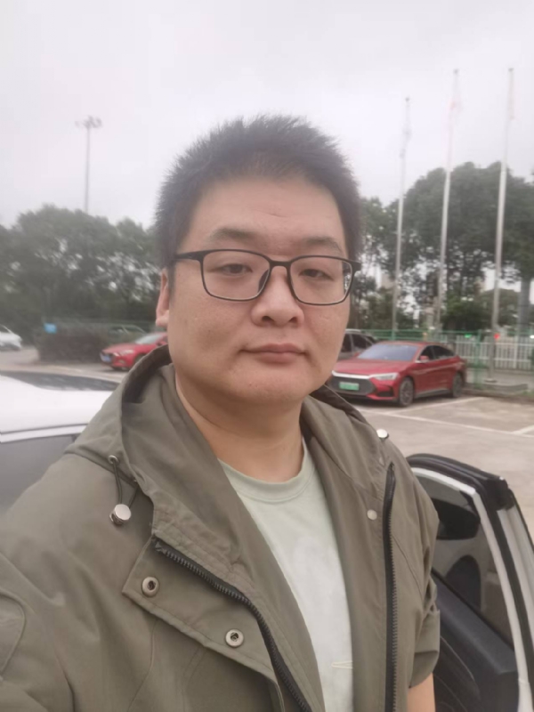 Russell的第一张照片--成都相亲服务中心