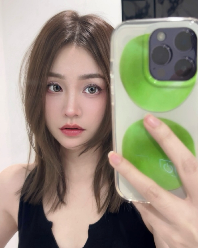 Claire的第一张照片--成都相亲服务中心