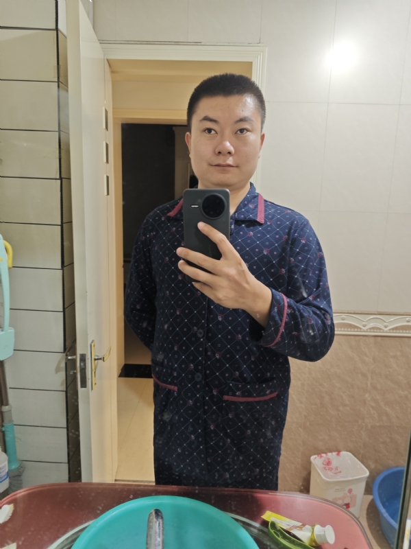 迷迷糊糊的第一张照片--成都相亲服务中心