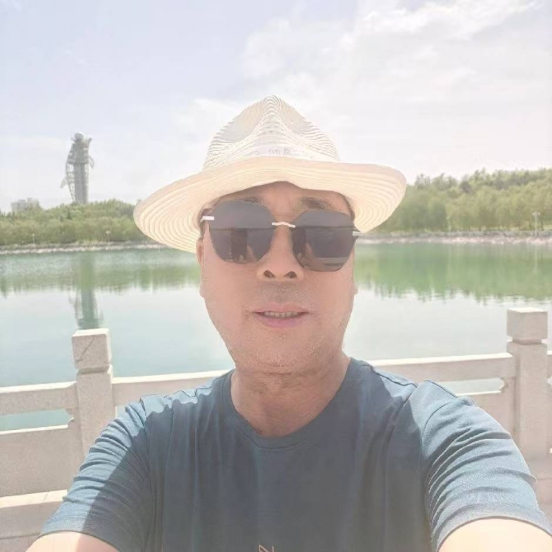 有钱人的第一张照片--成都相亲服务中心