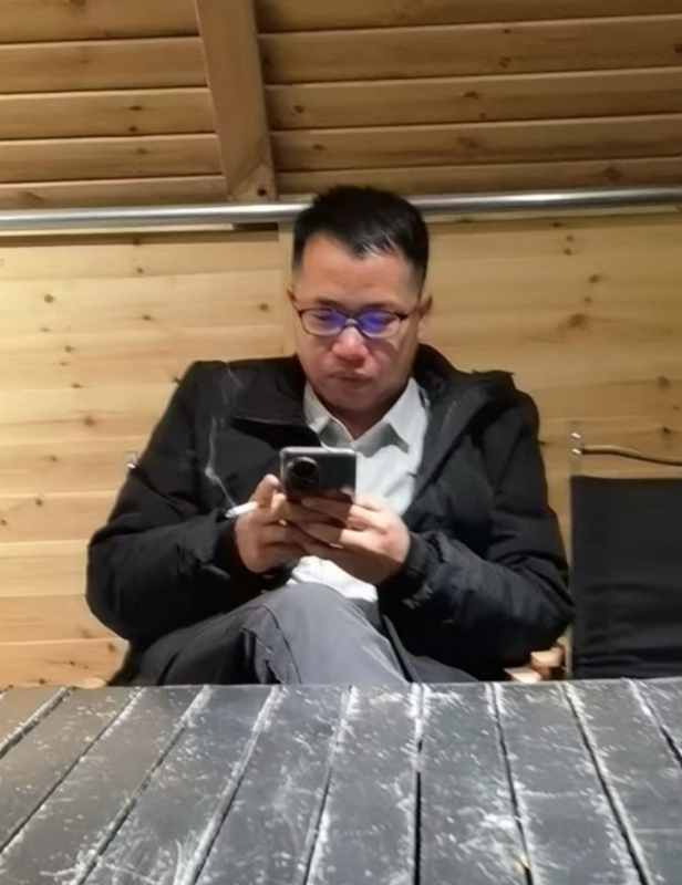 期待一个你的第一张照片--成都相亲服务中心