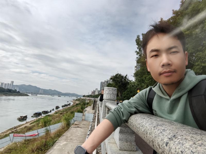 向往爱情的第三张照片--成都相亲服务中心