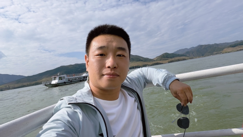 烟花易笑的第四张照片--成都相亲服务中心