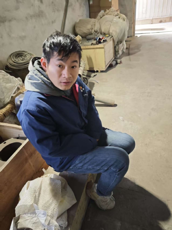 热爱生活的闫某的第一张照片--成都相亲服务中心