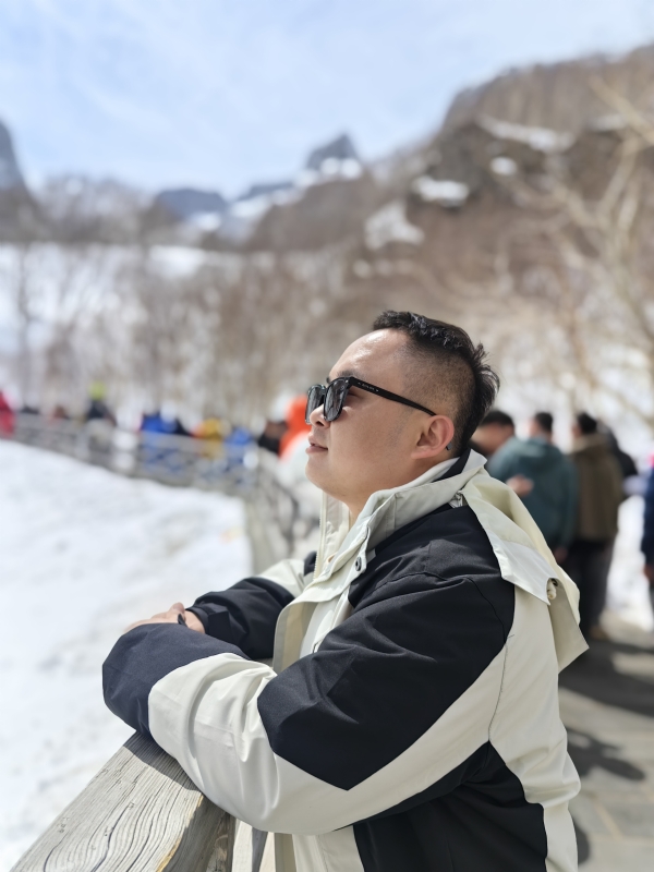 小龙的第一张照片--成都相亲服务中心