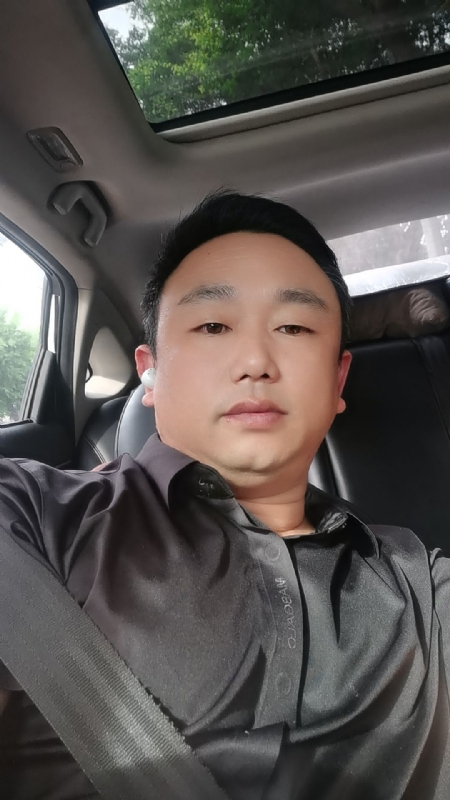 老烽的第一张照片--成都相亲服务中心