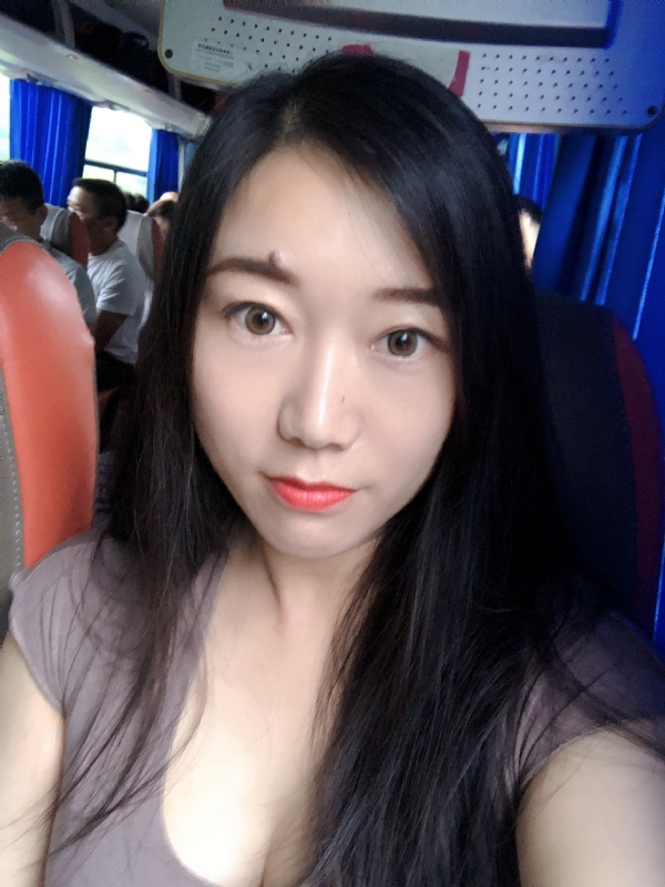 杨杨的第一张照片--成都相亲服务中心
