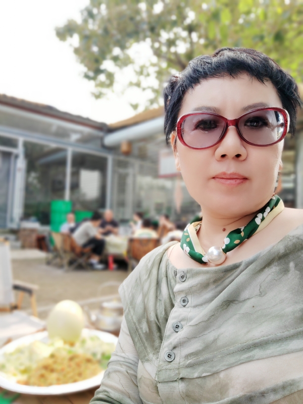 初见的第一张照片--成都相亲服务中心