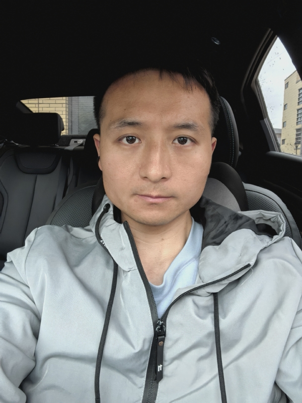 郑涛尔的第二张照片--成都相亲服务中心