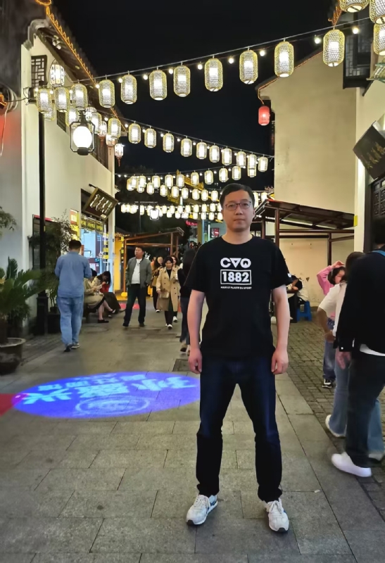 张楚岚的第一张照片--成都相亲服务中心