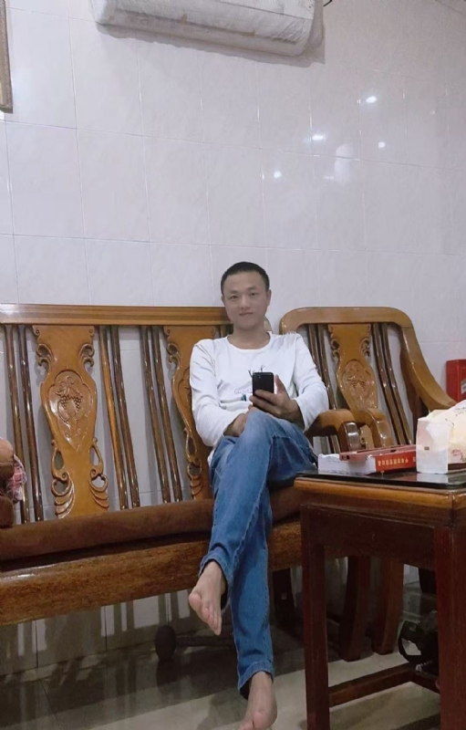 知年的第三张照片--成都相亲服务中心