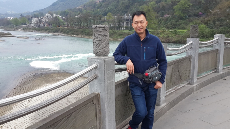 上下求索的第一张照片--成都相亲服务中心