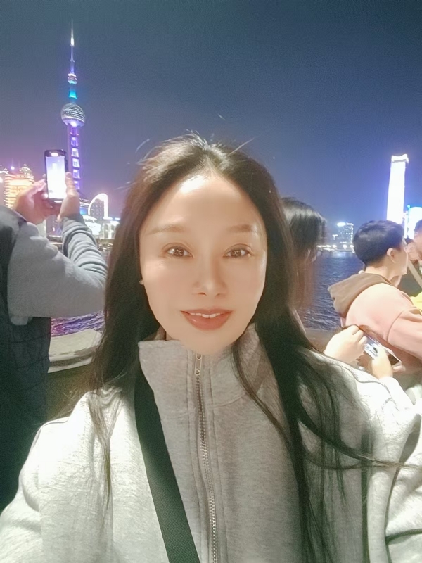 宁倩的第二张照片--成都相亲服务中心
